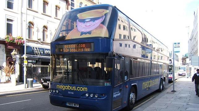 Llegan a España los buses «low cost» con billetes a 1 euro para viajar por Europa