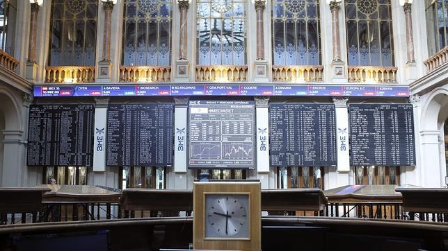 El Ibex 35 cierra en rojo arrastrado por los problemas del Banco Espírito Santo