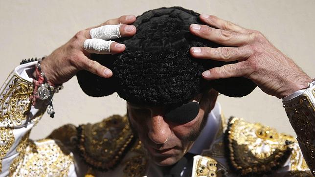 San Fermín: puerta grande para Padilla y buen toreo de Pepe Moral