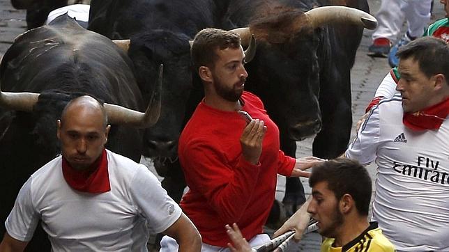 Se busca al joven del «selfie» del encierro