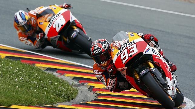 Márquez se eleva sobre el caos