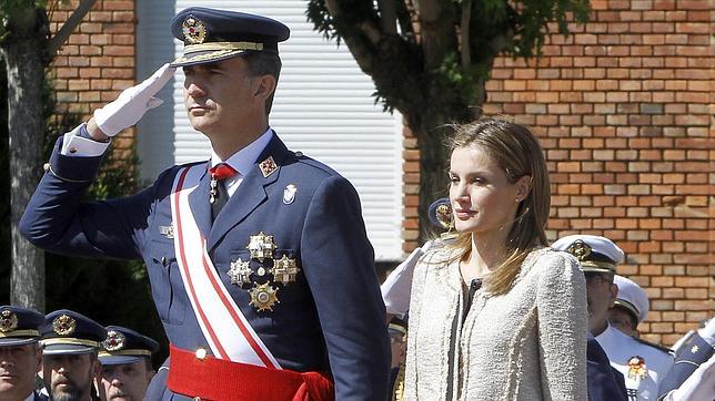 Los Reyes viajan a Marruecos hoy