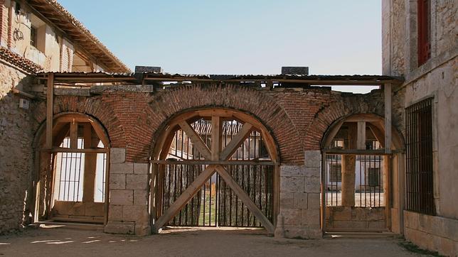 Arcos de la fábrica de Nuevo Baztán
