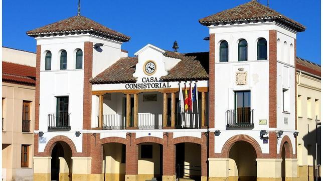 La fachada del Ayuntamiento de Pinto