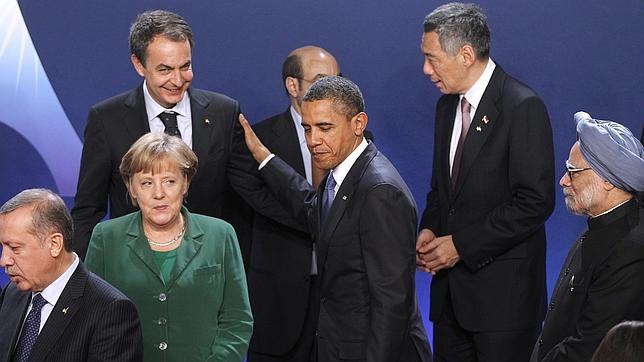 El presidente de Estados Unidos, Barack Obama, saluda a José Luis Rodríguez Zapatero