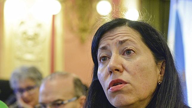 La edil orensana Áurea Soto arremete contra el juez y el fiscal por una querella