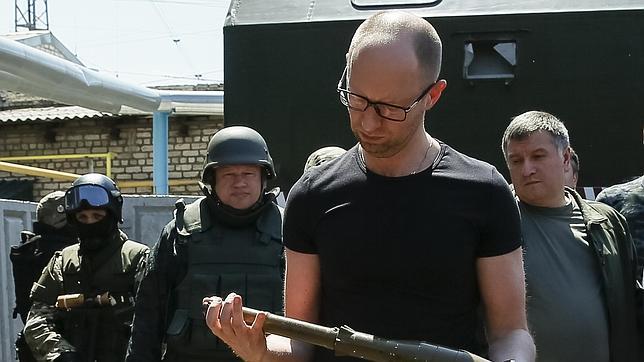 El Ejército ucraniano dice haber encontrado fosas con cientos de cadáveres de separatistas