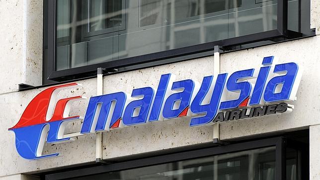La compañía Malaysia Airlines y Kiev confirman la muerte de los 295 pasajeros