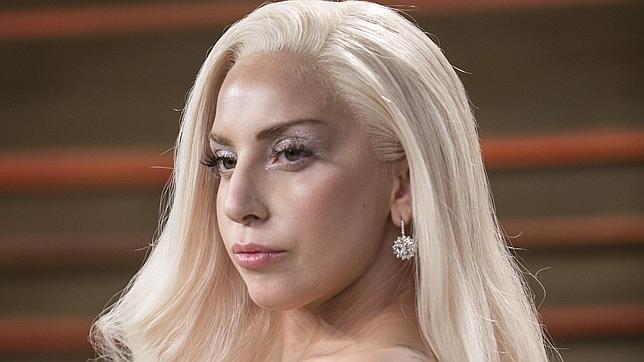 La ex asistente de Lady Gaga escribirá un libro «mounstruoso»