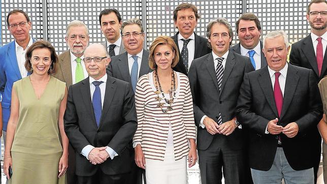 El PP, dispuesto a aprobar sin apoyos que en las municipales gobierne el más votado