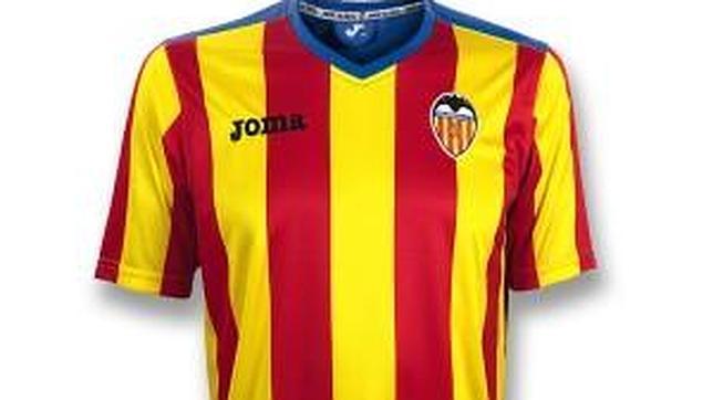 Segunda equipación del Valencia de la temporada 2011-2012
