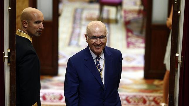 Duran Lleida en los pasillos del Congreso