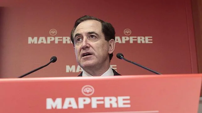 Mapfre gana 458 millones y confirma la recuperación del negocio en España