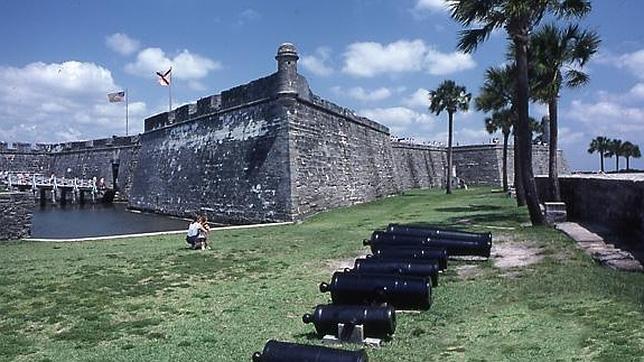 Sabor español en San Agustín de la Florida, ciudad cuya bandera rinde honor a la Infantería española