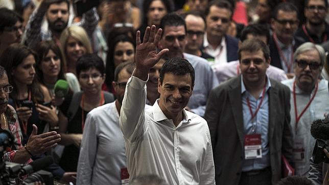 Pedro Sánchez aboga por el federalismo y la transparencia para «cambiar España»