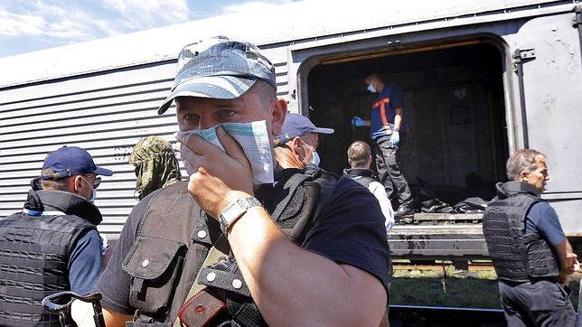 Holanda alerta de que «no hay garantías» de haber recuperado todos los cuerpos del MH17