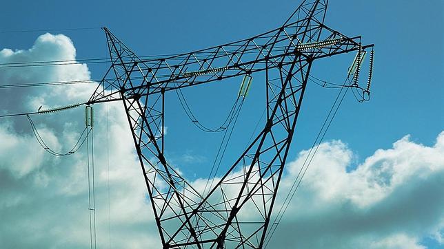 A Endesa y Red Eléctrica «se les cruzan los cables»