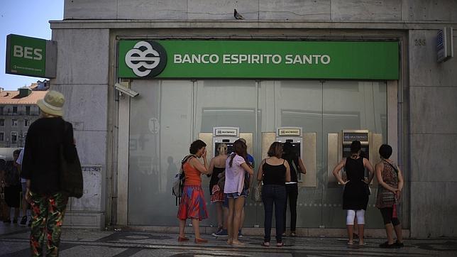 El Banco de Portugal aparta de la gestión del Espírito Santo a la familia fundadora