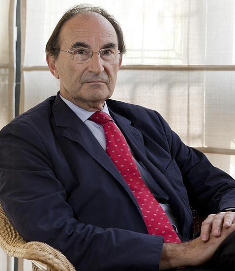Emilio Lamo de Espinosa: «España necesita un gran proyecto de austeridad de la vida pública»