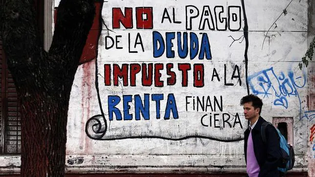 Por qué el «default» actual de Argentina no es tan grave como el corralito de 2001