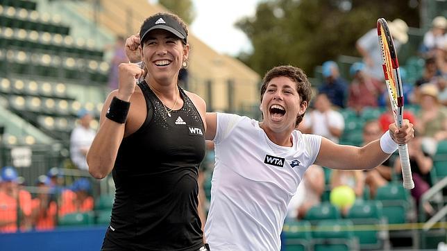 Muguruza y Suárez estrenan su palmarés como pareja de dobles
