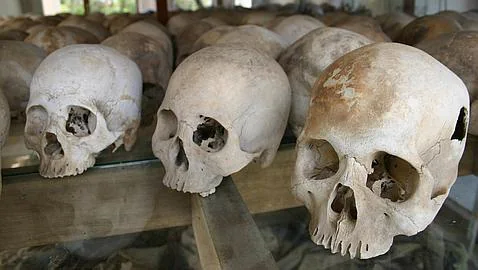 En el «campo de la muerte» de Choeung Ek, a 15 kilómetros de Phnom Penh, se han encontrado 8.895 cadáveres en sus fosas comunes