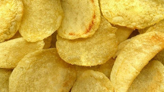 Lay's quitará cinco patatas de cada bolsa para ahorrar 50 millones de dólares