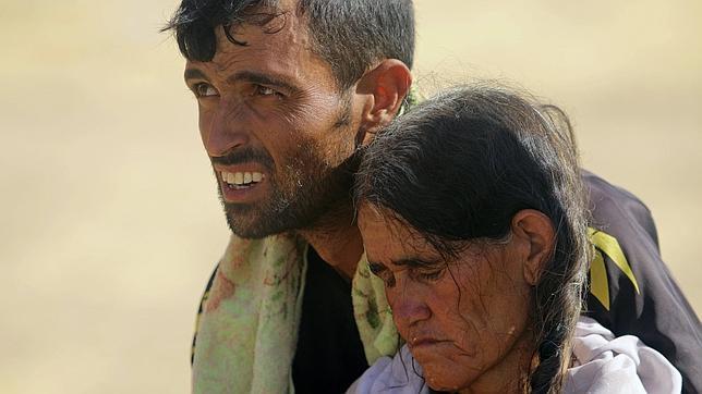 Un helicóptero kurdo se estrella en la zona donde los yasidíes huyen de los yihadistas