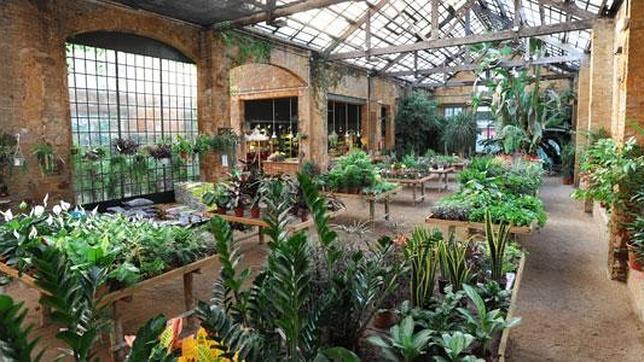 Un modernista recinto fabril esconde un centro de jardinería