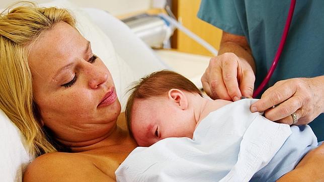 ¿Tiene ventajas dar a luz en verano?