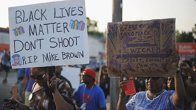 Los negros en EE.UU. confían en la Policía menos que los blancos