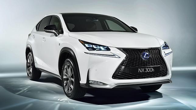 Carga inalámbrica para complementos en el Lexus NX