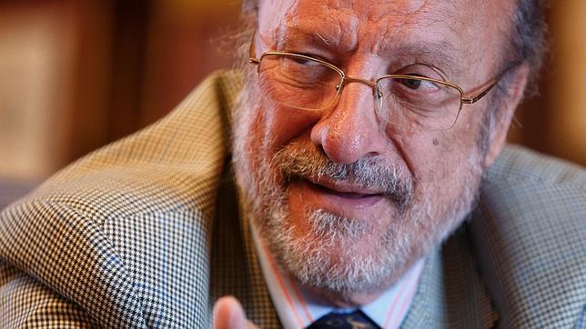 El alcalde de Valladolid dice que le da «reparo» entrar en un ascensor con una mujer por si ésta le «busca las vueltas»