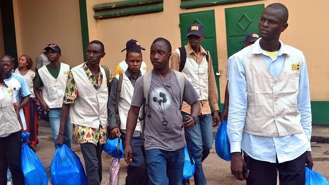 Senegal anuncia el cierre de sus fronteras ante la expansión del brote de ébola