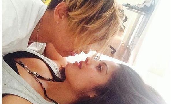 Miss España revoluciona la Red al colgar una foto de amor con otra mujer en Instagram