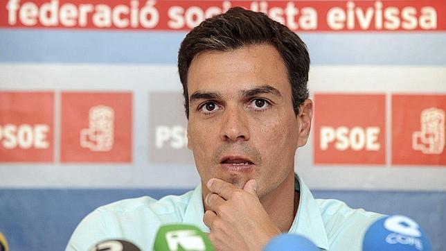 Pedro Sánchez, durante una rueda de prensa realizada en Ibiza