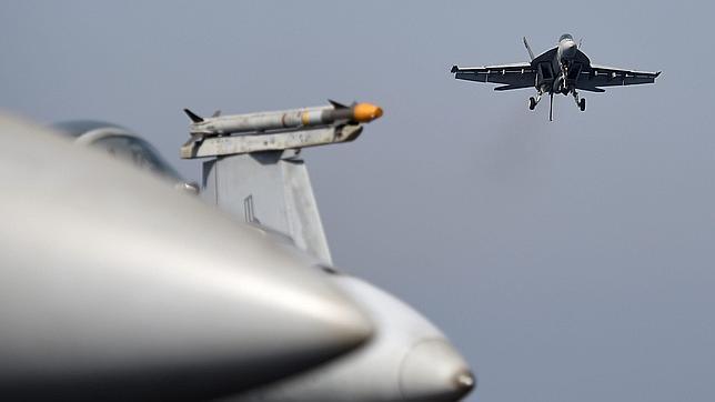 EE.UU. lanza su primer ataque aéreo contra el Estado Islámico cerca de Bagdad