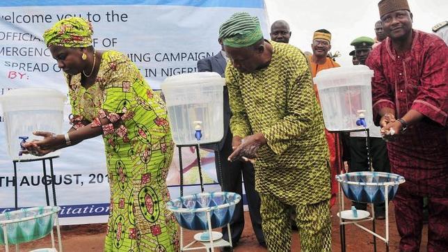 Nigeria anuncia los dos primeros casos de ébola por contacto secundario con infectados