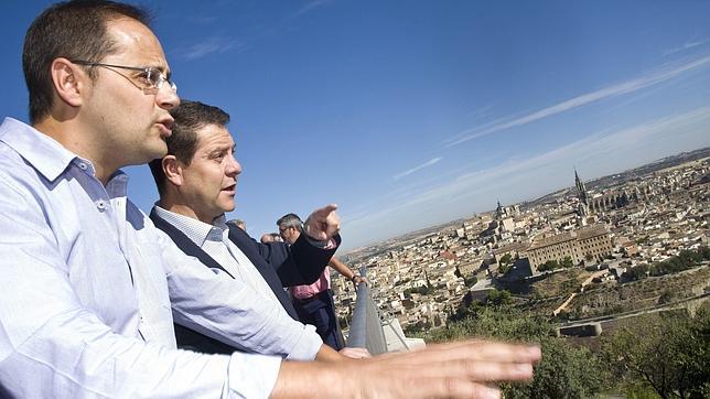 El PSOE invita a Pujol a «pedir perdón» en el parlamento catalán