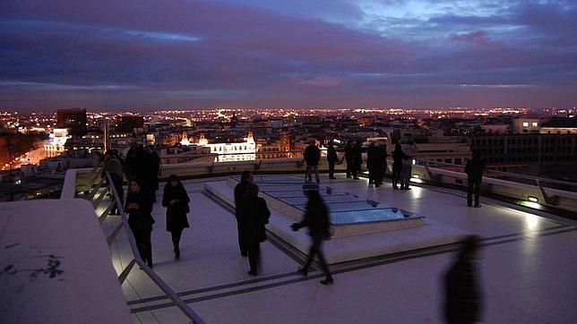 La azotea del Círculo de Bellas Artes, al anochecer