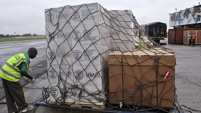 Fallece uno de los médicos liberianos tratados con el suero experimental contra el ébola