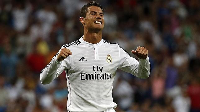 El Madrid debuta en Liga con tres puntos y el enfado del Bernabéu