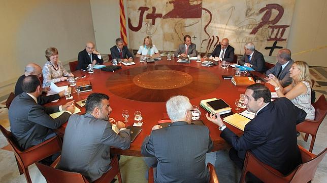 La Generalitat advierte: «Ha llegado el momento de tomar decisiones»