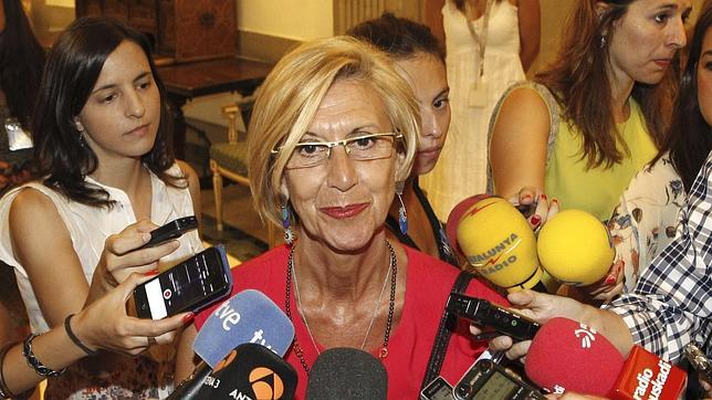 La líder de UPyD, Rosa Díez, en declaraciones en el Congreso