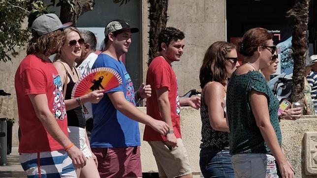 Los turistas extranjeros gastan menos dinero en la Comunidad Valenciana