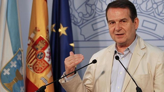 Una plataforma ciudadana incluye a Gallego en la «trama de contrataciones ilegales» en Vigo