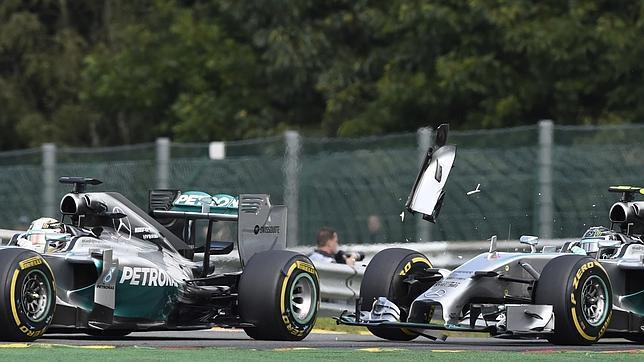 Rosberg pide perdón a Hamilton