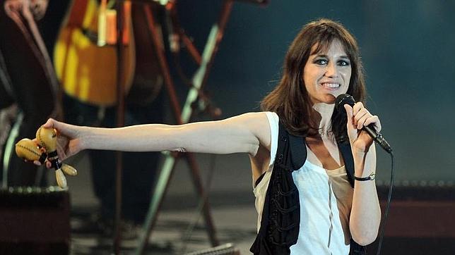 Charlotte Gainsbourg amaga con volver a la música
