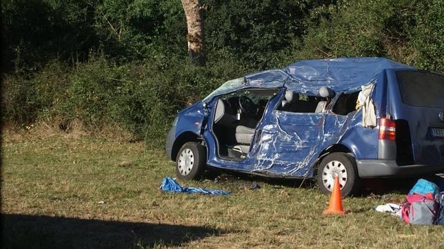 Dos niños y un adulto fallecen en un accidente en Navarra