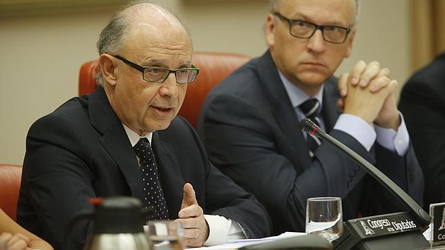 Montoro denuncia en el Congreso la «opacidad fiscal» de Gibraltar